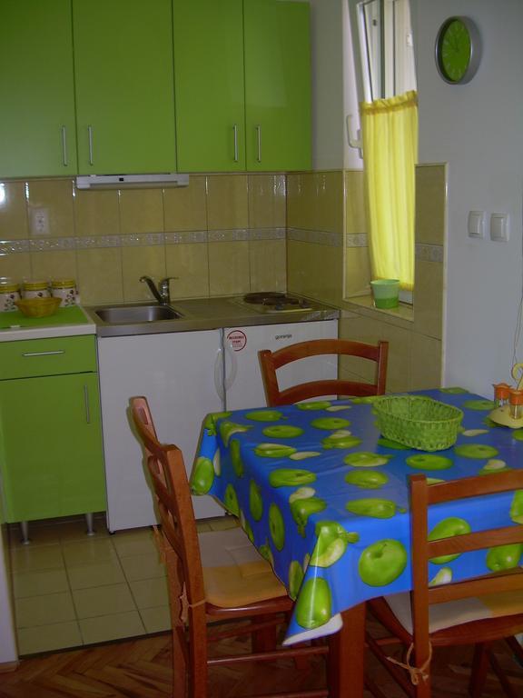 Apartment Gotovina Biograd Na Moru Habitación foto